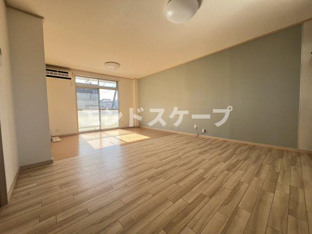 レジデンスシムラの居間・リビング|高崎、前橋のお部屋探しはエンドスケープまで！お客様の理想お聞かせ下さい♪