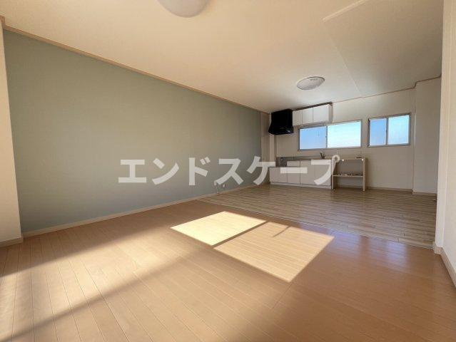 レジデンスシムラの居間・リビング|高崎、前橋のお部屋探しはエンドスケープまで！お客様の理想お聞かせ下さい♪