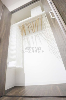 【収納】 | ワコーレヴィータ江坂EAST | クローゼット付きでお部屋もスッキリ♪