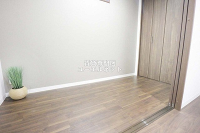 【寝室】 | ワコーレヴィータ江坂EAST | 明るく開放感のある居室で、自分だけのくつろぎ空間を。