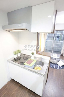 【キッチン】 | ワコーレヴィータ江坂EAST | システムキッチンで毎日の料理を楽しく♪