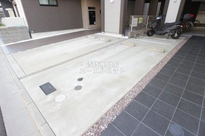 【その他共用部分】 | ワコーレヴィータ江坂EAST | 敷地内駐車場あり◎