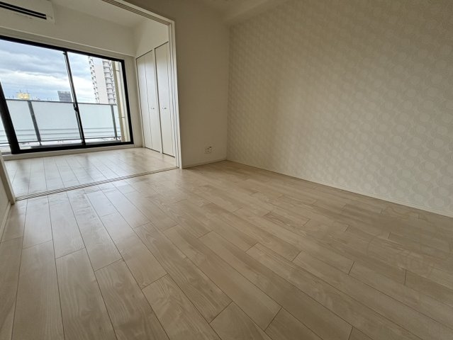 ラグレース福島の居間・リビング