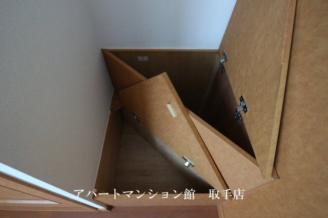 レオパレスゴールドの収納