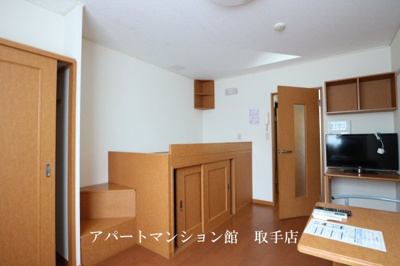 【居間・リビング】 | レオパレスゴールド | 画像3