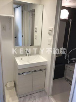 【洗面所】 | クレヴィスタ多摩川 | 広い洗面スペース