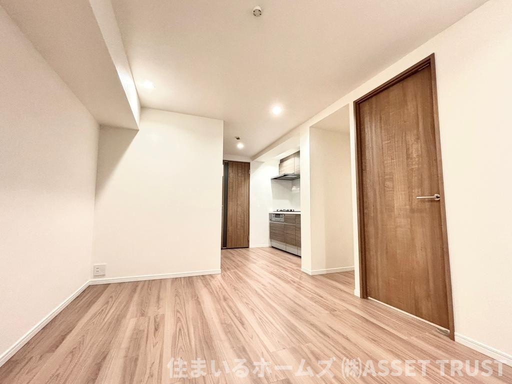 パレ・ドール日本橋の居間・リビング|落ち着いた雰囲気のリビング