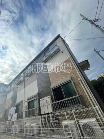 AZEST-RENT町屋の外観