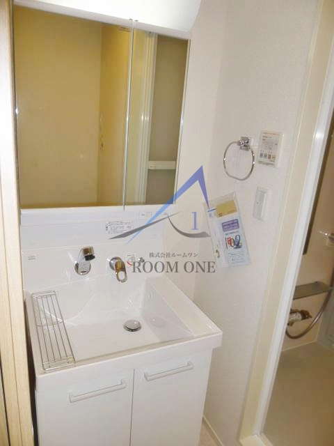 ＴＫＢａｓｅの洗面所|独立洗面台です。