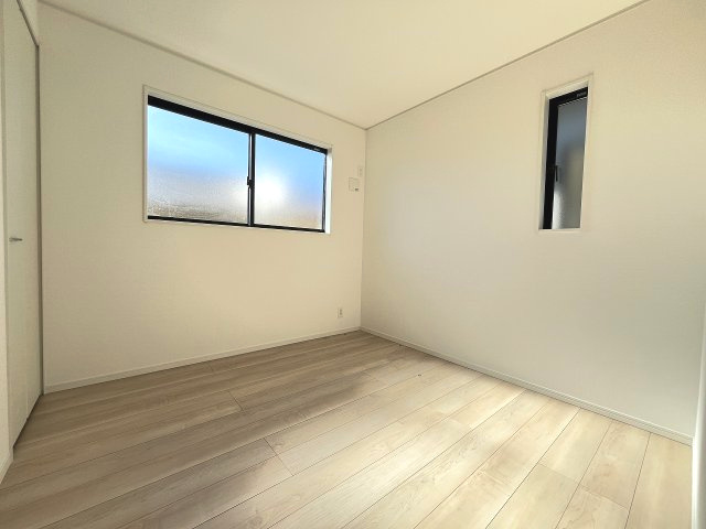 【子供部屋】 | 糟屋郡須恵町上須恵第4　2号棟（全2棟）【仲介手数料無料・0円】 | 現地写真。