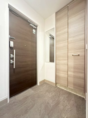 クレッシェンドの玄関