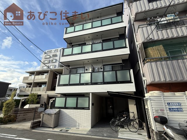 アビーコリーヌⅡの外観
