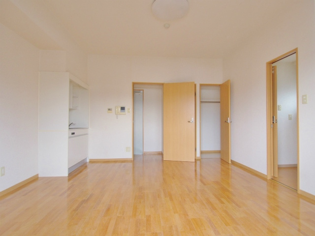 ヴェラーレ新大州橋の居間・リビング