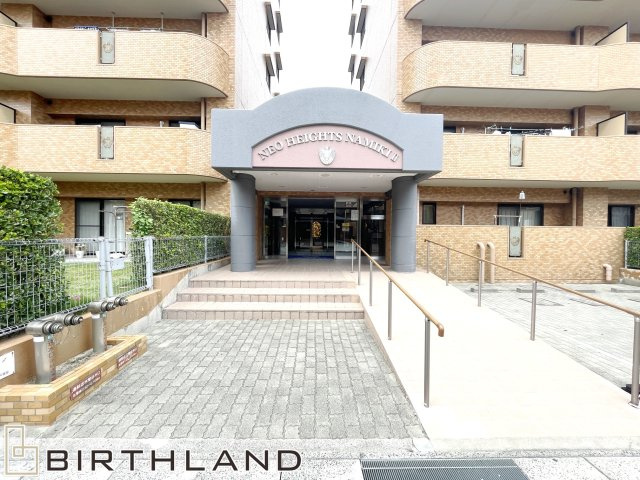 想定賃料年96万　想定利回り9.1％　SRCマンション