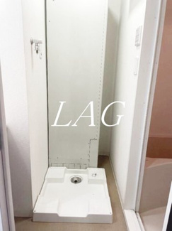 【設備】 | ｉＯＮ下北沢 | 洗濯機置き場です