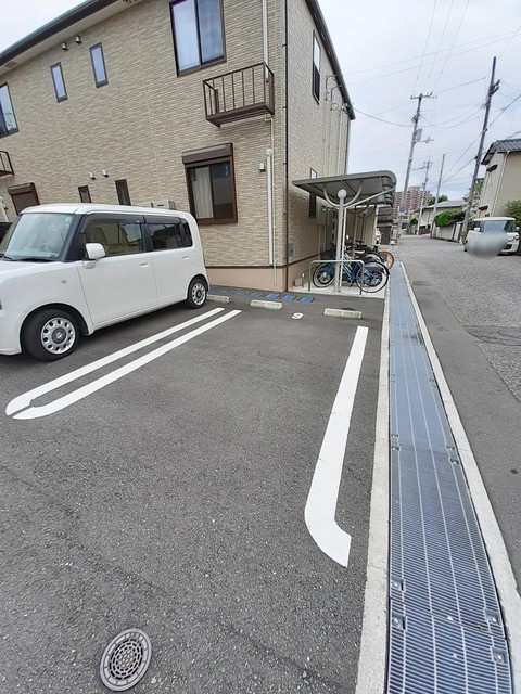 シャルドンＢの駐車場|駐車場