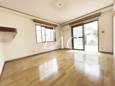 【居間・リビング】 | フェリーチェ馬橋 | 洋室のお部屋です。