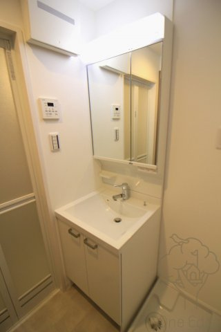 Lumiereの独立洗面台