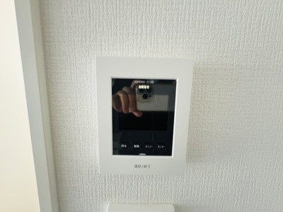 【セキュリティ】 | 市川市菅野５丁目新築戸建【菅野小学校：8分】 | 来客時も安心のTVモニター付きインターフォン