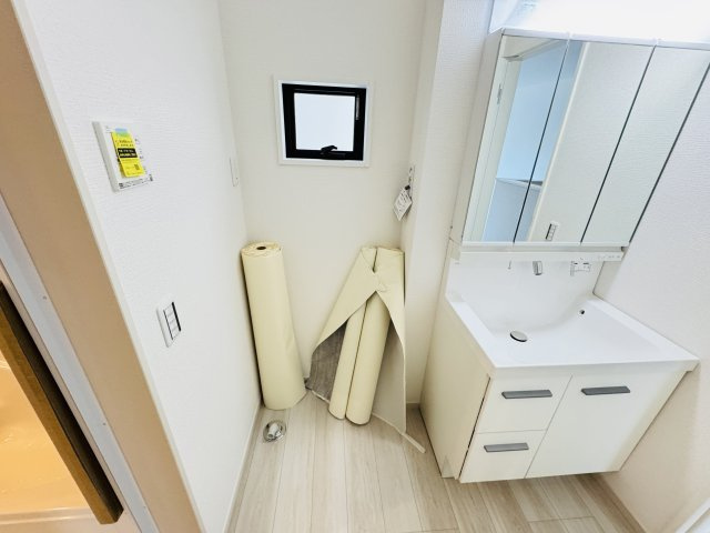 【ランドリースペース】 | 市川市菅野５丁目新築戸建【菅野小学校：8分】 | 洗濯機置き場