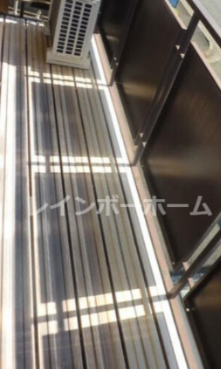 ヴィヴレスクエアのバルコニー