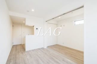 【居間・リビング】 | レジデンス鉄博(レジデンステッパク) | 洋室のお部屋です。