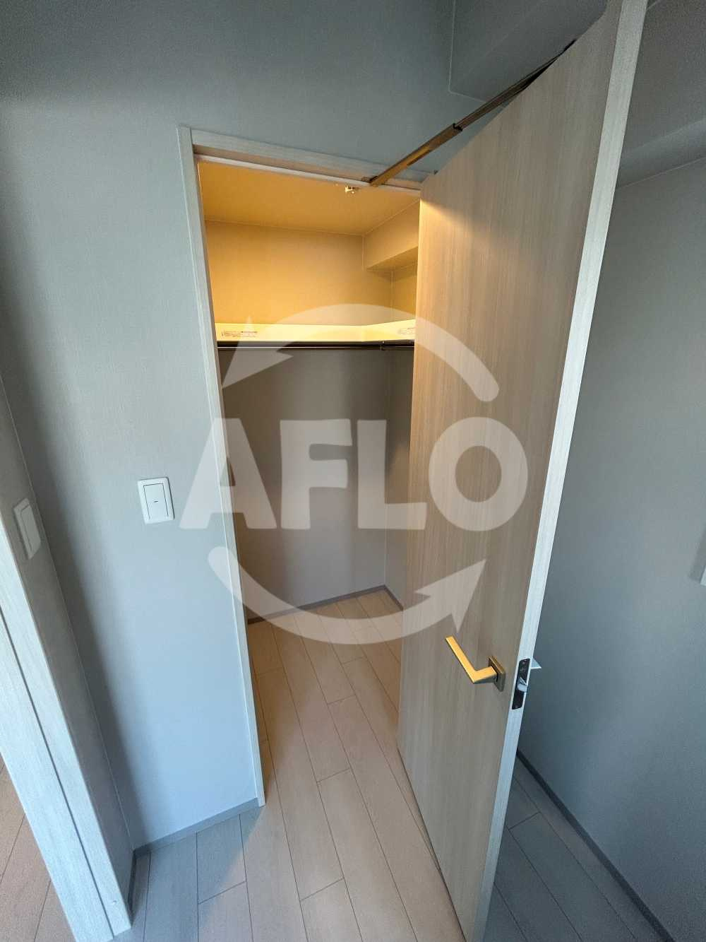 エスリードレジデンス都島ノースの収納|エスリードレジデンス都島ノース　ウォークインクローゼット