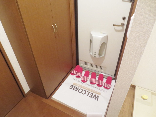 モナリエ中浦和の玄関