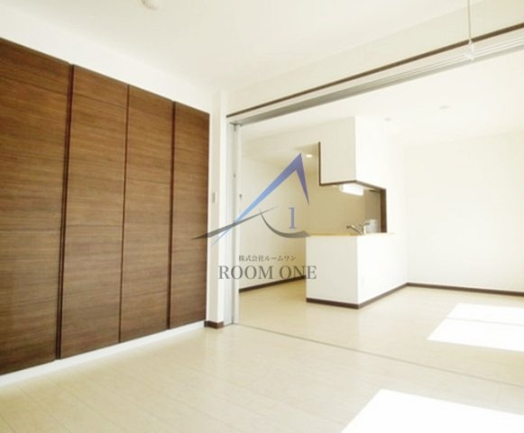 デル・スール テラスの居間・リビング|洋室のお部屋です。