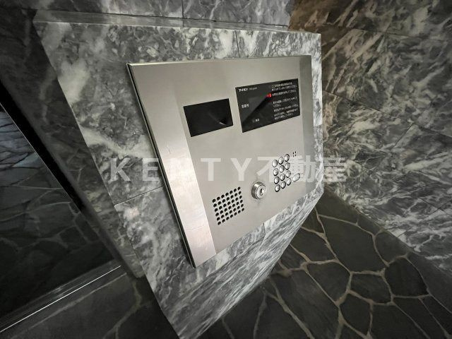 【セキュリティ】 | エスコート蒲田 | バルコニーからの眺めを楽しみながら食事をしませんか