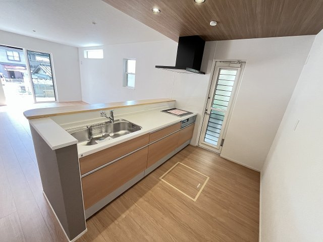 【キッチン】 | 糟屋郡第3志免町志免3丁目　1号棟（全1棟）【仲介手数料無料・0円】 | 施工例。施工例は完成時と異なる場合があります。