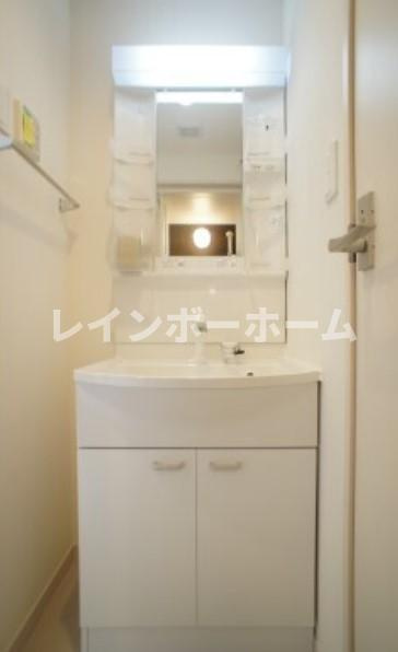 リブリ・トーカクWARABIの独立洗面台