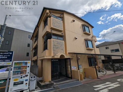 敷地内に駐輪場があります♪
