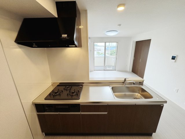 安芸郡府中町みくまり３丁目のアパートのキッチン