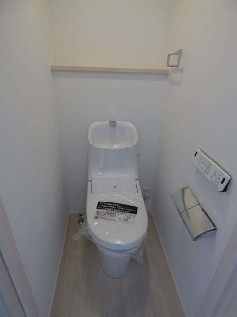 ロワイヤル綾瀬のトイレ