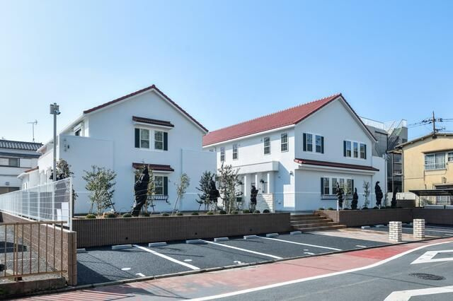 ロワイヤル綾瀬