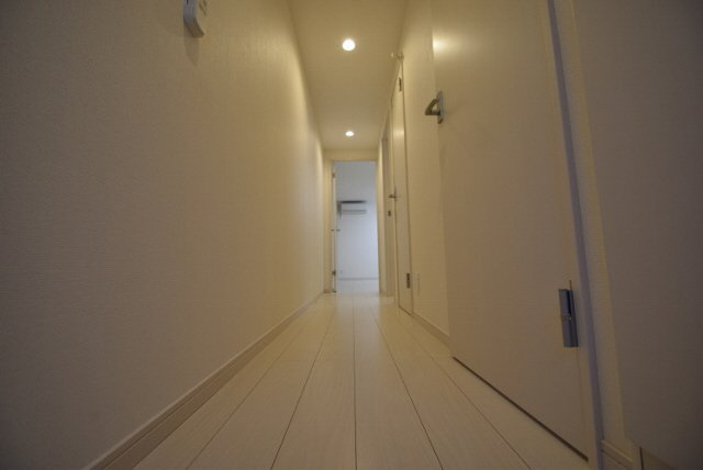 リブリ・トワの玄関|玄関より