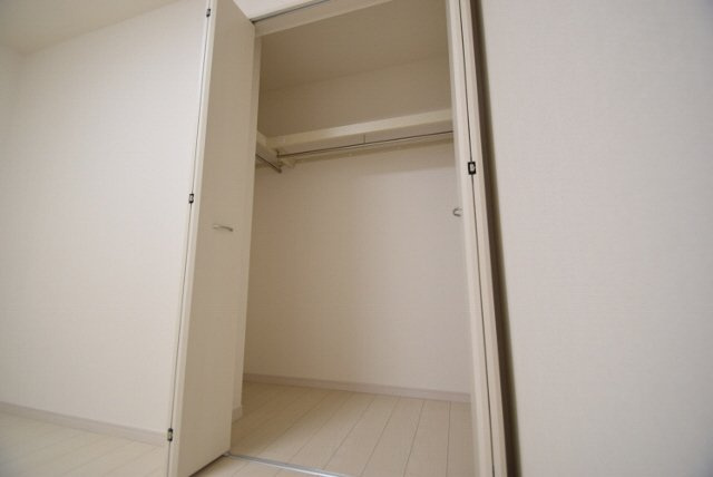 リブリ・トワの収納|洋室収納