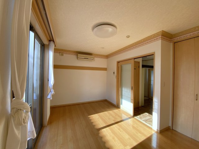 ツイーンの洋室