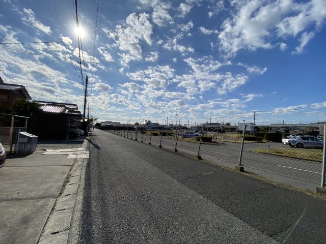 ツイーンの周辺