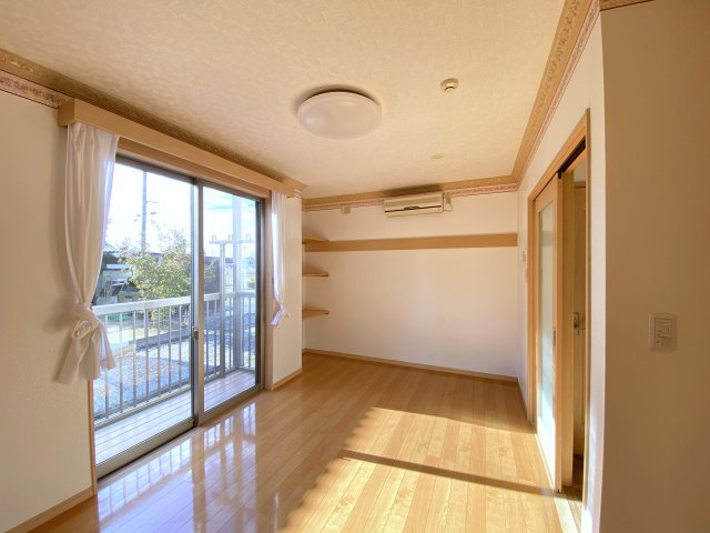 ツイーンの居間・リビング