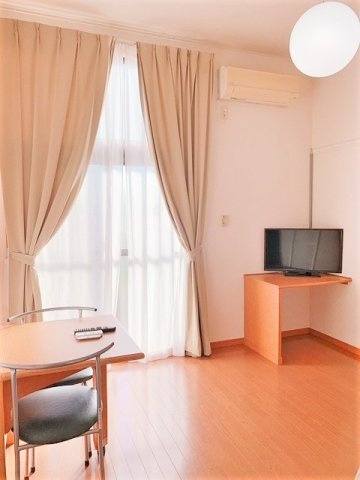 レオパレスインペリアルの居間・リビング