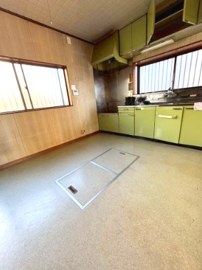 富士宮市山宮　中古戸建　（土地面積64.99坪）のキッチン