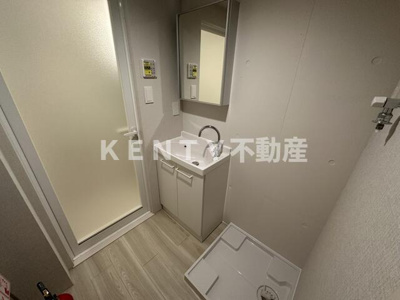 【洗面所】 | プレゾン武蔵小山 | 明るい洗面所です