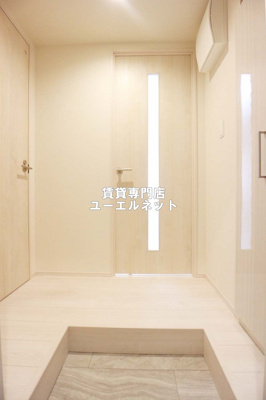 【玄関】 | JIN Residence吹田 | 住まいの顔ともなる玄関