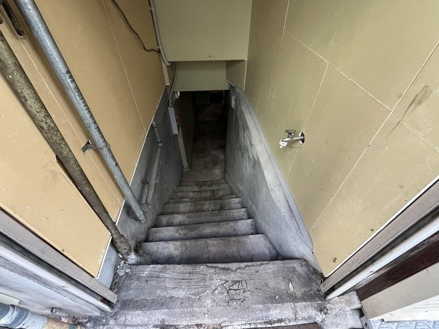 難波4丁目地下1階倉庫の内装