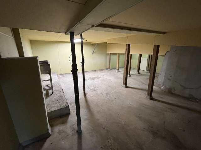 難波4丁目地下1階倉庫の内装