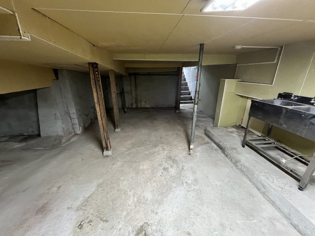 難波4丁目地下1階倉庫の内装