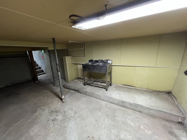 難波4丁目地下1階倉庫の内装