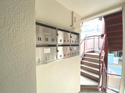 【エントランス】 | 佐藤ビル（東日暮里） | 日暮里の賃貸物件。
「佐藤ビル」のことなら(株)メイワ・エステートへお任せください。